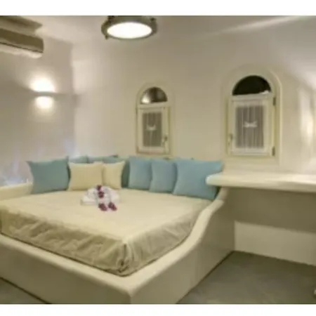 Aegean Queen - Onar Collection Naousa