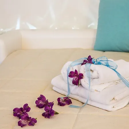 Casa de Campo Aegean Queen - Onar Collection