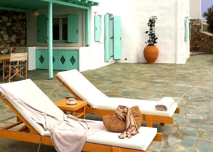 Aegean Queen - Onar Collection * Naousa (Paros)