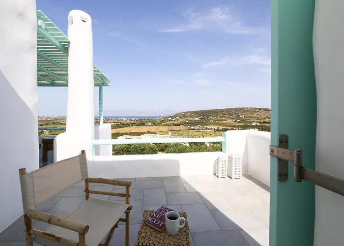 Aegean Queen - Onar Collection * Naousa (Paros)